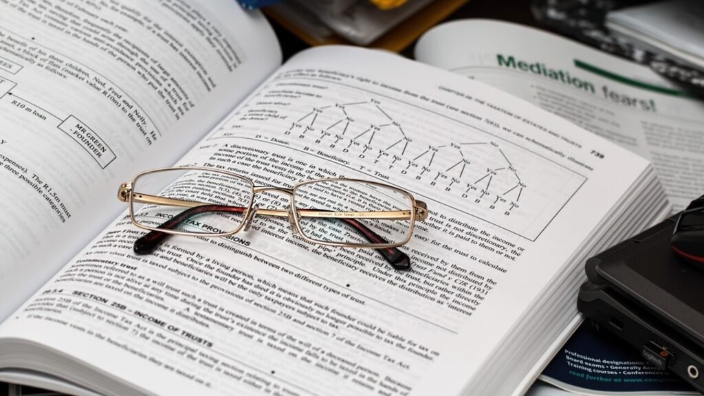Dienstzeugnis Formular kostenlos als PDF herunterladen